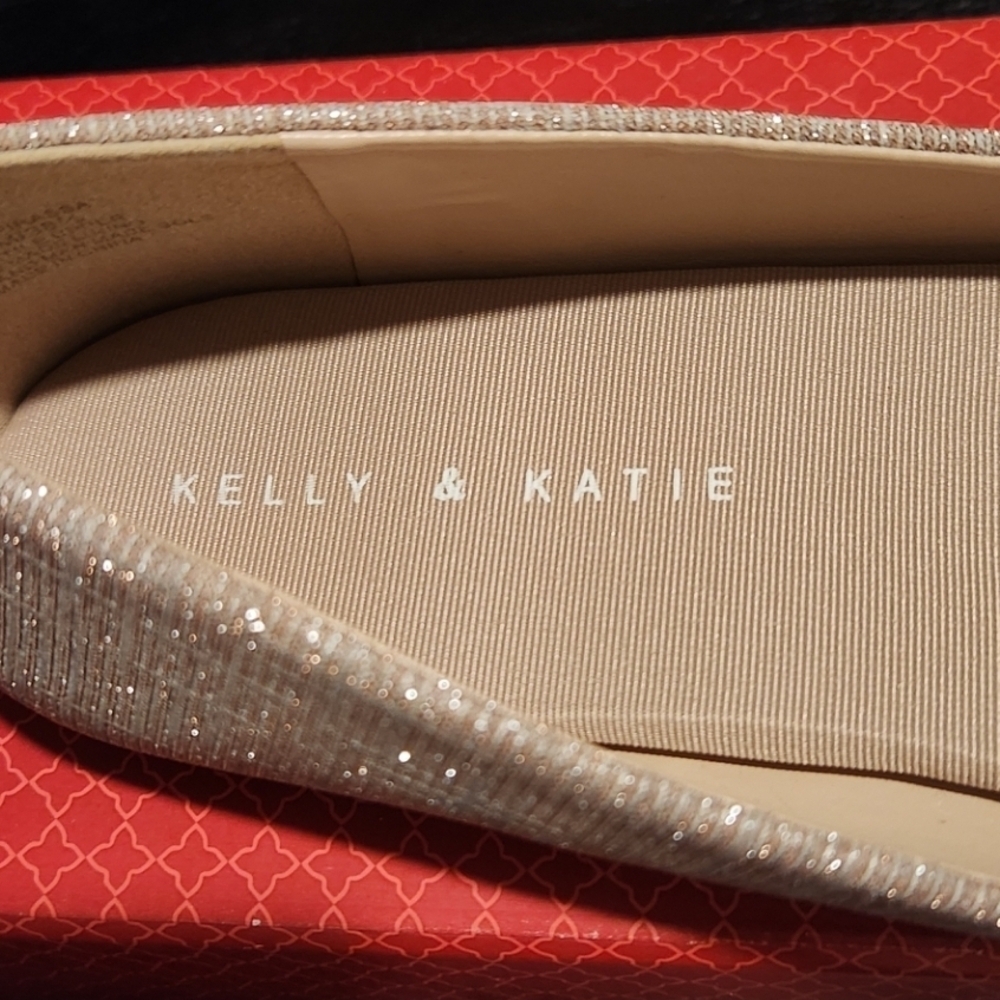 Kelly & Katie Champagne Star Glittery Flat - Picture 5 of 8
